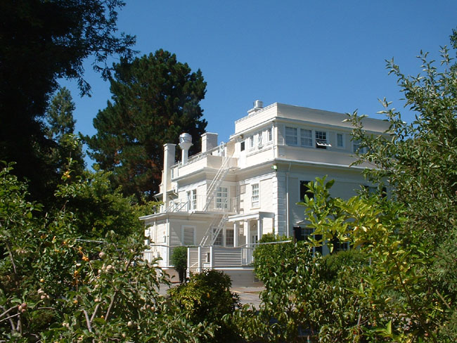 33 Hammarskjold